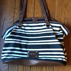 Nine West B&W striped 👜